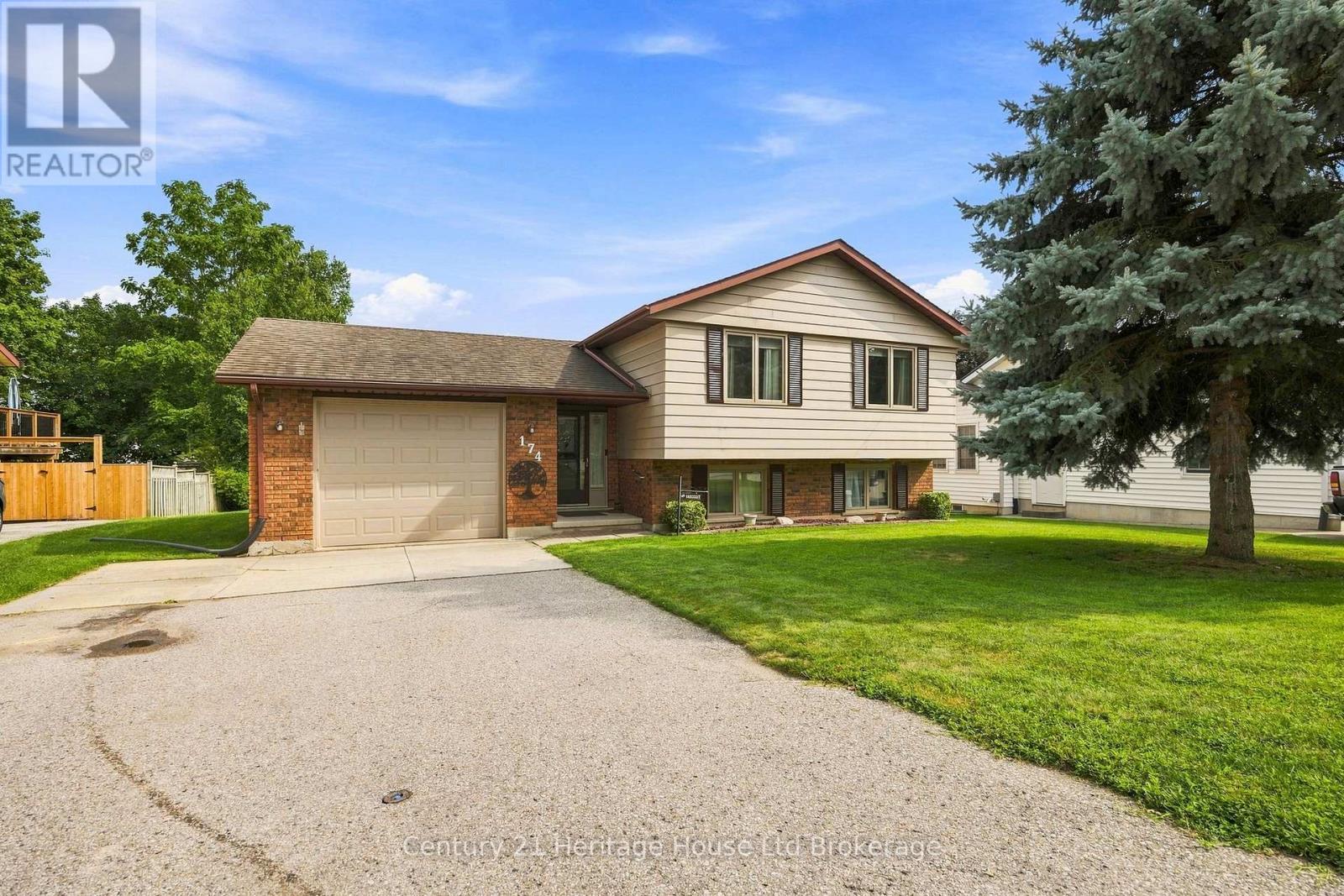 174 Metcalfe Street, Ingersoll (Ingersoll - North), Ontario  N5C 1M9 - Photo 2 - X13668218