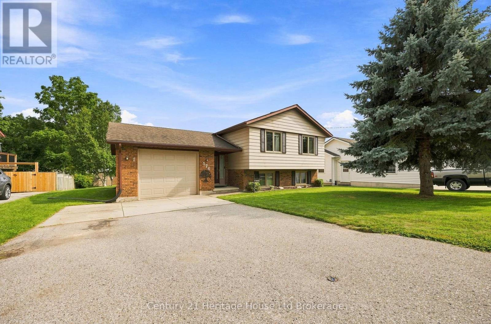 174 Metcalfe Street, Ingersoll (Ingersoll - North), Ontario  N5C 1M9 - Photo 3 - X13668218