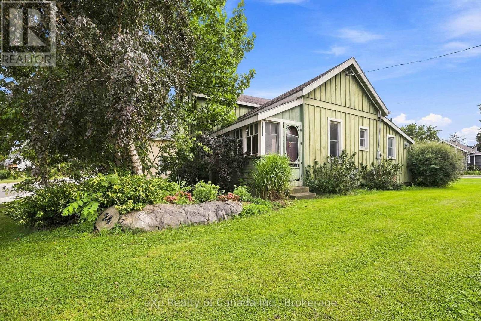 24 Stover Street S, Norwich (Norwich Town), Ontario  N0J 1P0 - Photo 2 - X13670216