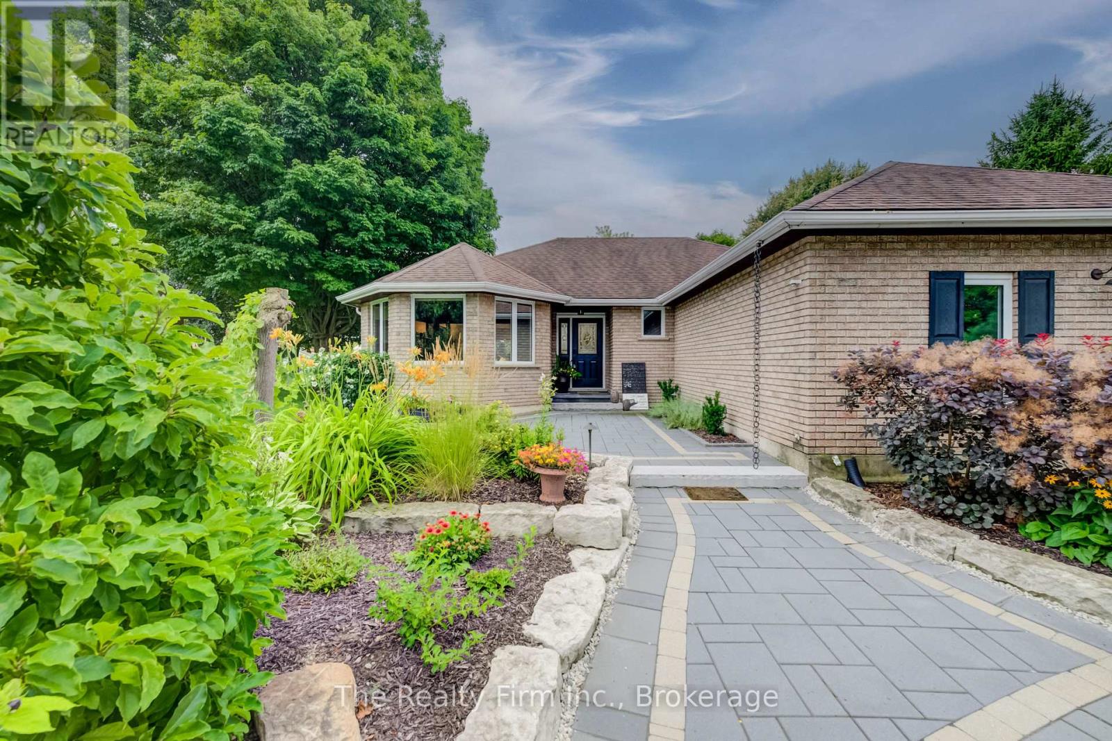 270 Talbot Street, Norfolk (Courtland), Ontario  N0J 1E0 - Photo 2 - X13671244