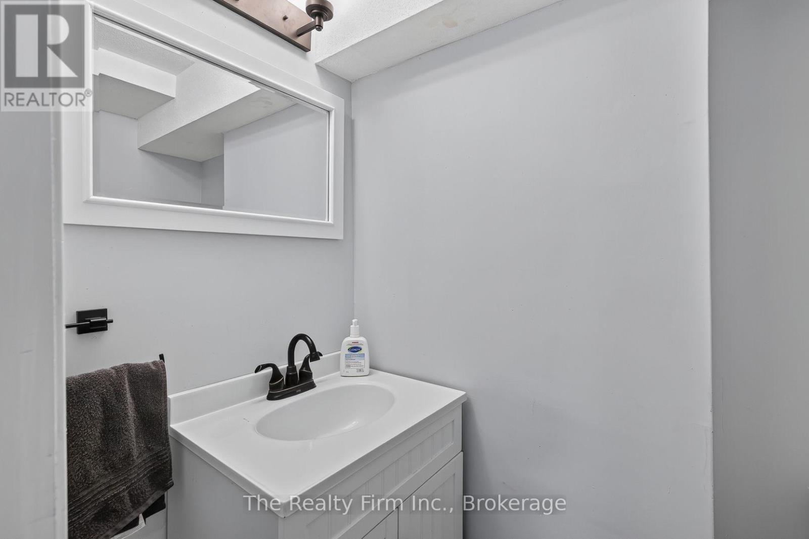 126 Springbank Avenue N, Woodstock (Woodstock - North), Ontario  N4S 7P8 - Photo 25 - X13671366