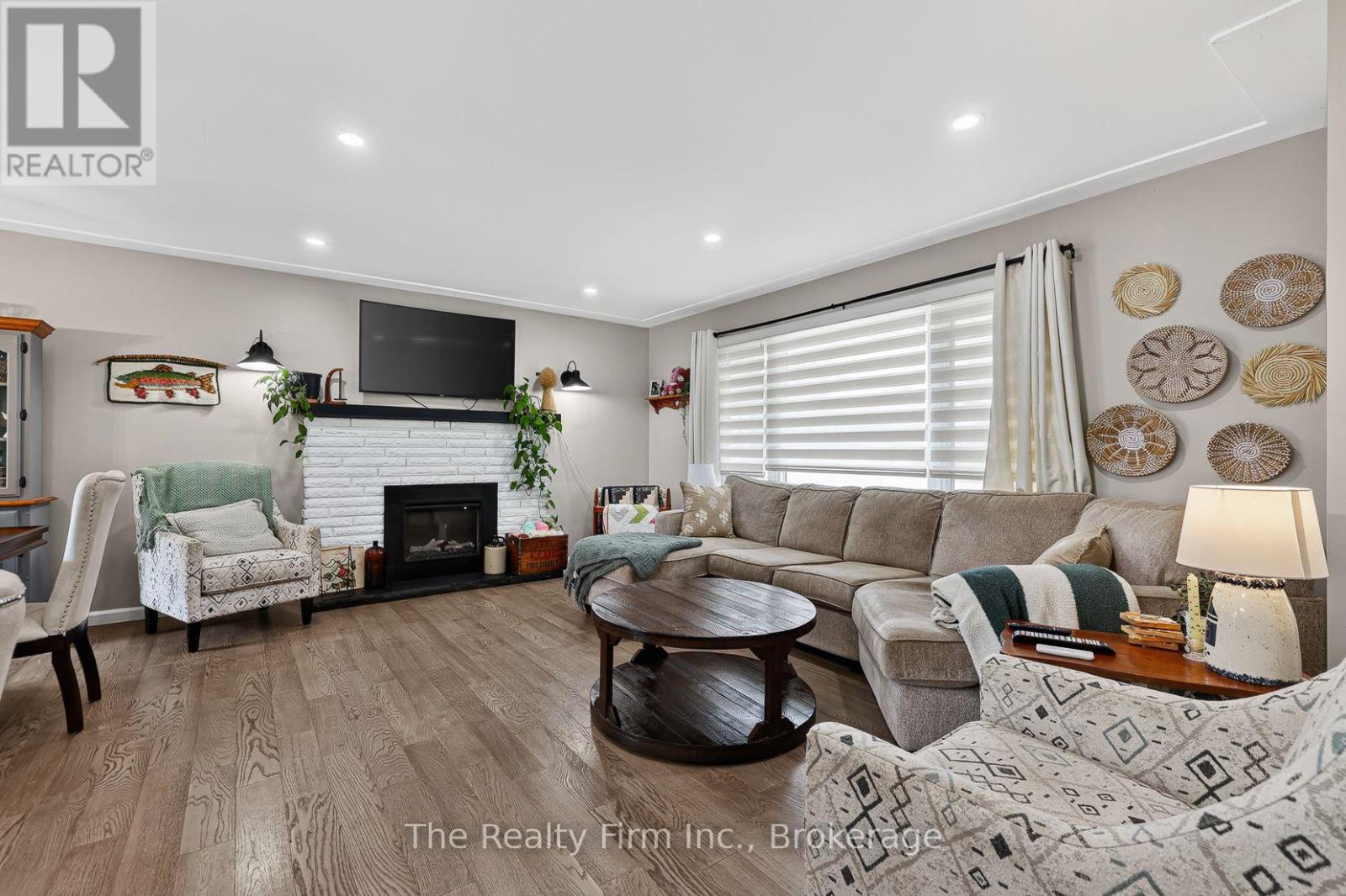126 Springbank Avenue N, Woodstock (Woodstock - North), Ontario  N4S 7P8 - Photo 6 - X13671366