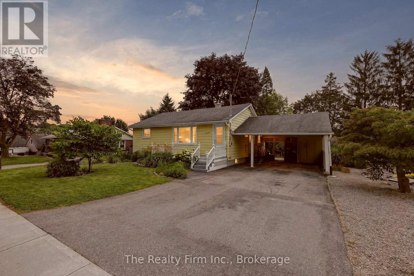 205 George Street, Ingersoll (Ingersoll - North), Ontario  N5C 1Z5 - Photo 2 - X13673576
