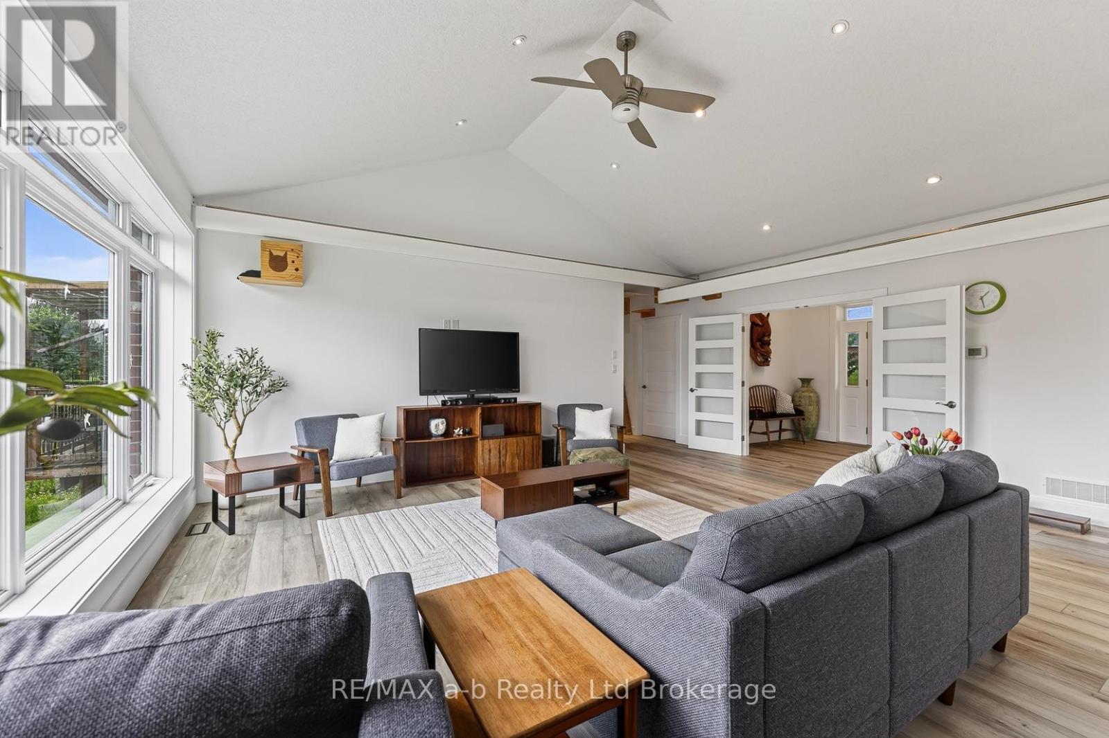 8827 Prince Street, Dutton/dunwich (Iona), Ontario  N0L 1P0 - Photo 11 - X13675684