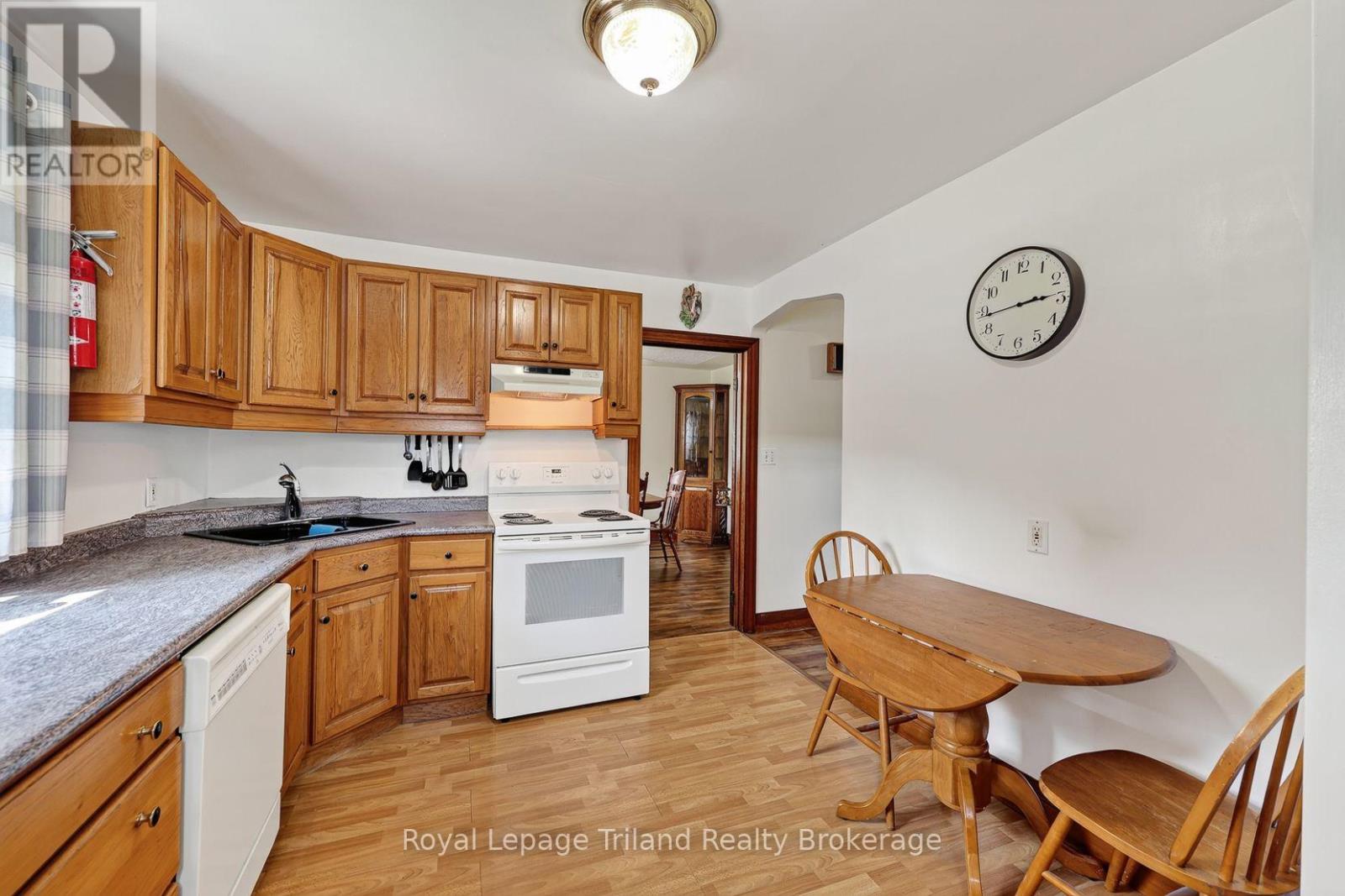 241 Delatre Street W, Zorra (Thamesford), Ontario  N0M 2M0 - Photo 12 - X13679134