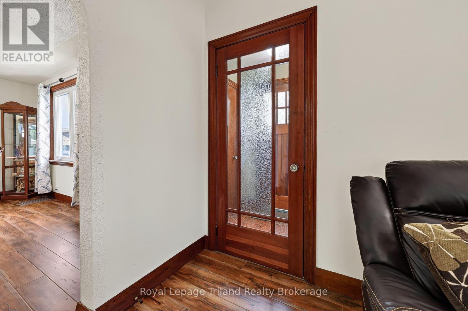 241 Delatre Street W, Zorra (Thamesford), Ontario  N0M 2M0 - Photo 16 - X13679134