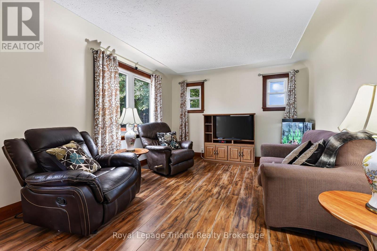 241 Delatre Street W, Zorra (Thamesford), Ontario  N0M 2M0 - Photo 18 - X13679134