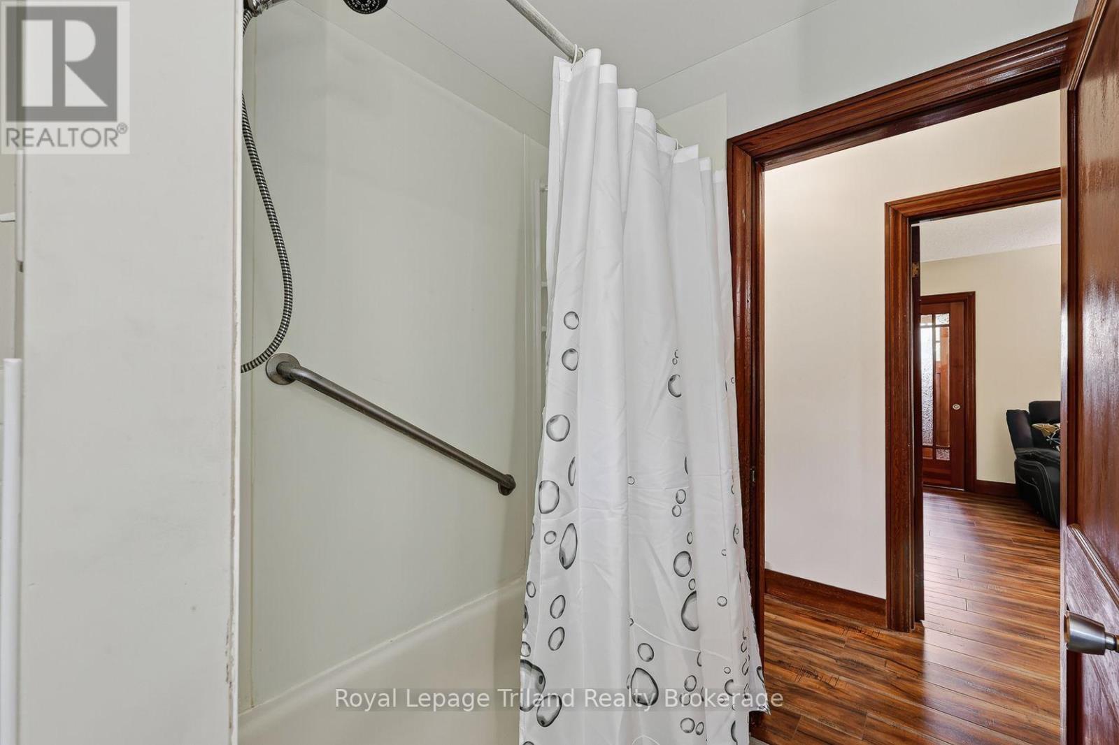 241 Delatre Street W, Zorra (Thamesford), Ontario  N0M 2M0 - Photo 23 - X13679134