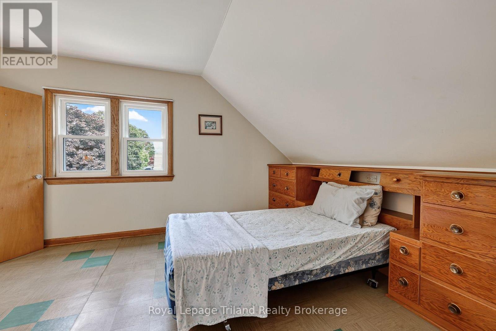 241 Delatre Street W, Zorra (Thamesford), Ontario  N0M 2M0 - Photo 27 - X13679134