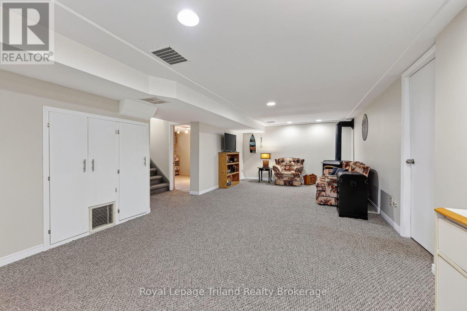 241 Delatre Street W, Zorra (Thamesford), Ontario  N0M 2M0 - Photo 34 - X13679134