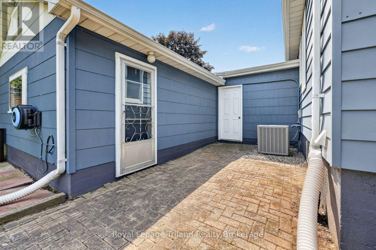 241 Delatre Street W, Zorra (Thamesford), Ontario  N0M 2M0 - Photo 43 - X13679134