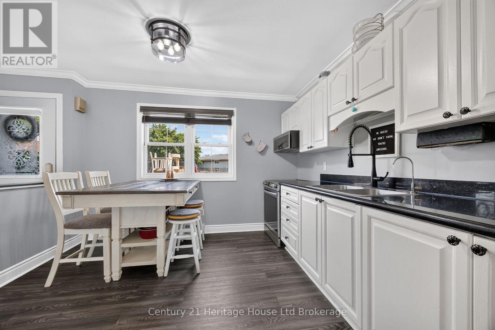 7 - 43 Blandford Street, Woodstock (Woodstock - North), Ontario  N4S 7H7 - Photo 7 - X13683292