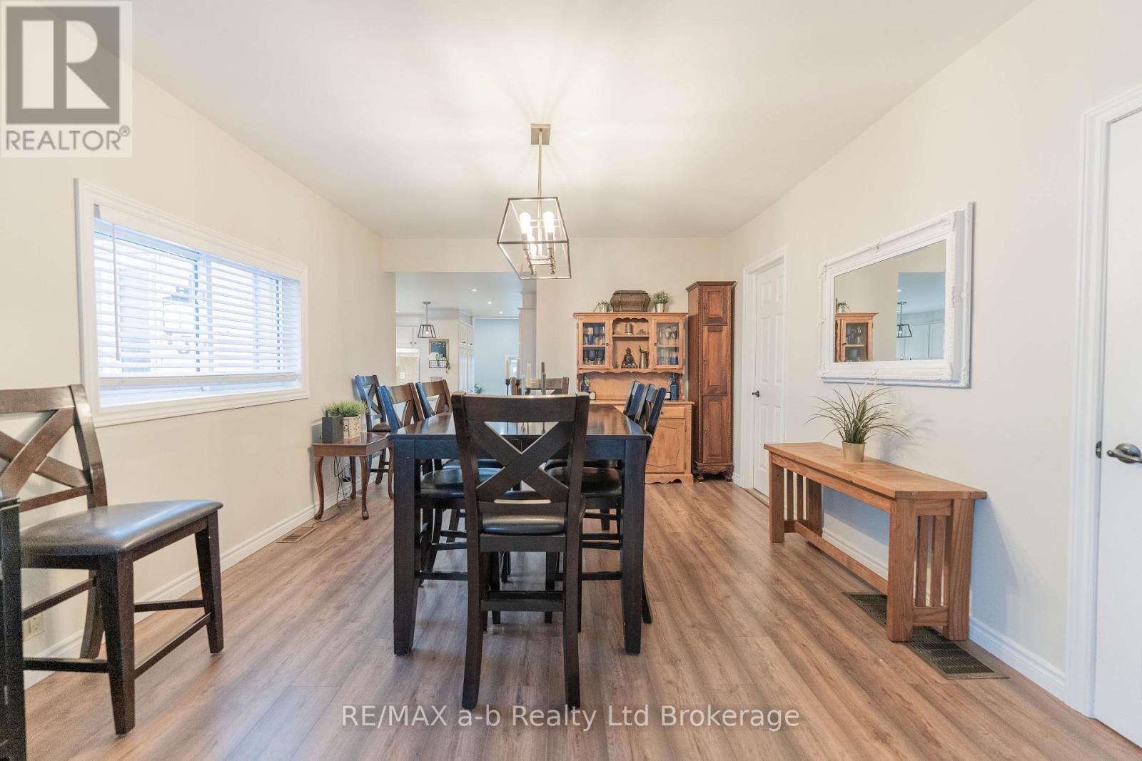 13 Potters Road N, Tillsonburg, Ontario  N4G 2G9 - Photo 12 - X13684266