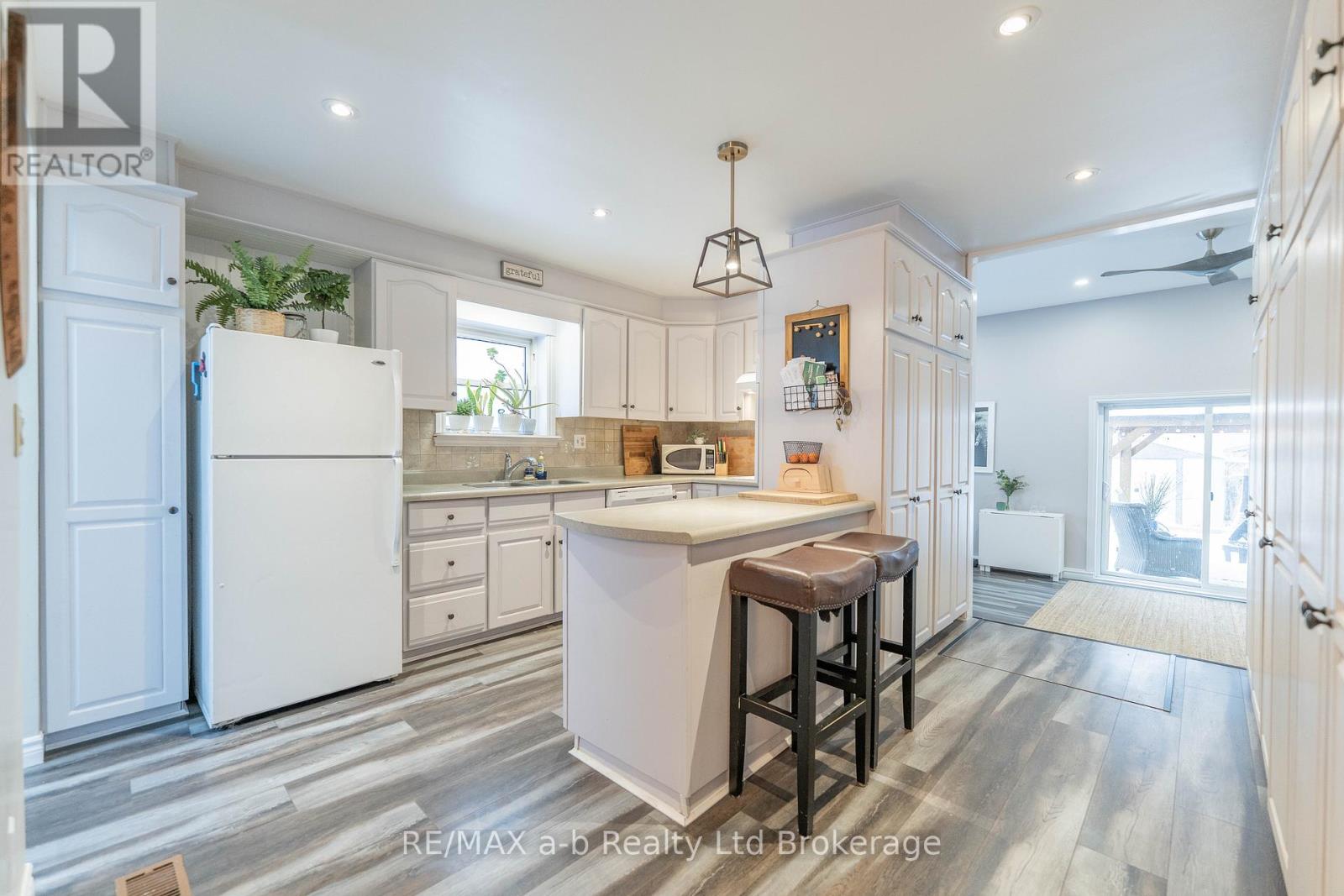 13 Potters Road N, Tillsonburg, Ontario  N4G 2G9 - Photo 14 - X13684266