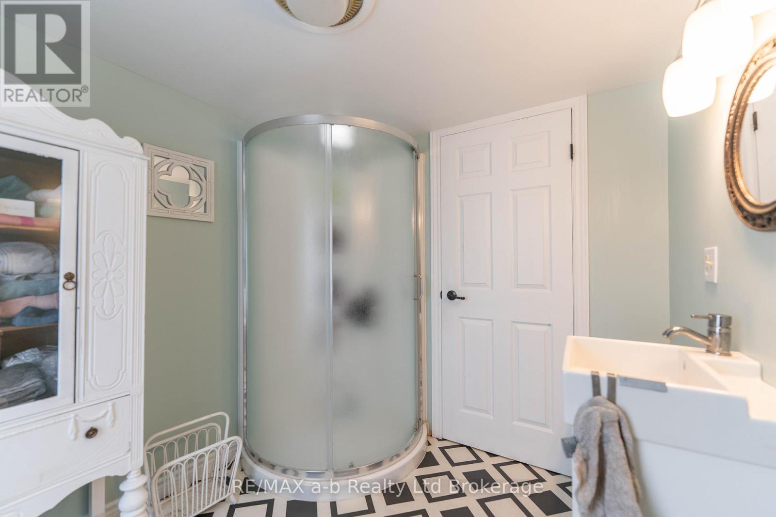 13 Potters Road N, Tillsonburg, Ontario  N4G 2G9 - Photo 33 - X13684266