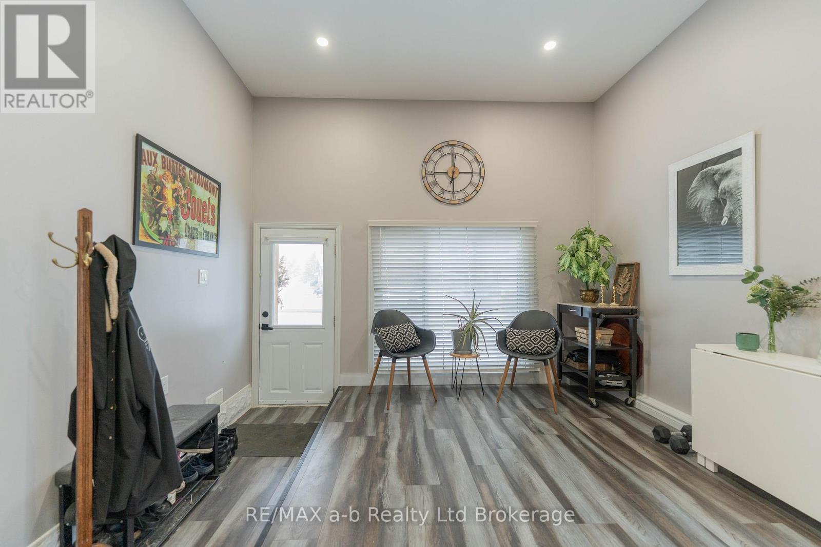 13 Potters Road N, Tillsonburg, Ontario  N4G 2G9 - Photo 4 - X13684266
