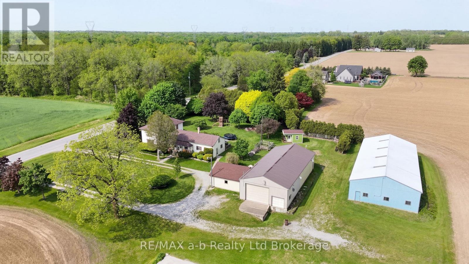 1813 Norfolk County 19 Road W, Norfolk (Vanessa), Ontario  N0E 1V0 - Photo 2 - X13687260