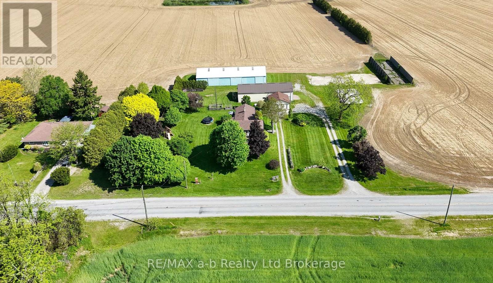 1813 Norfolk County 19 Road W, Norfolk (Vanessa), Ontario  N0E 1V0 - Photo 3 - X13687260
