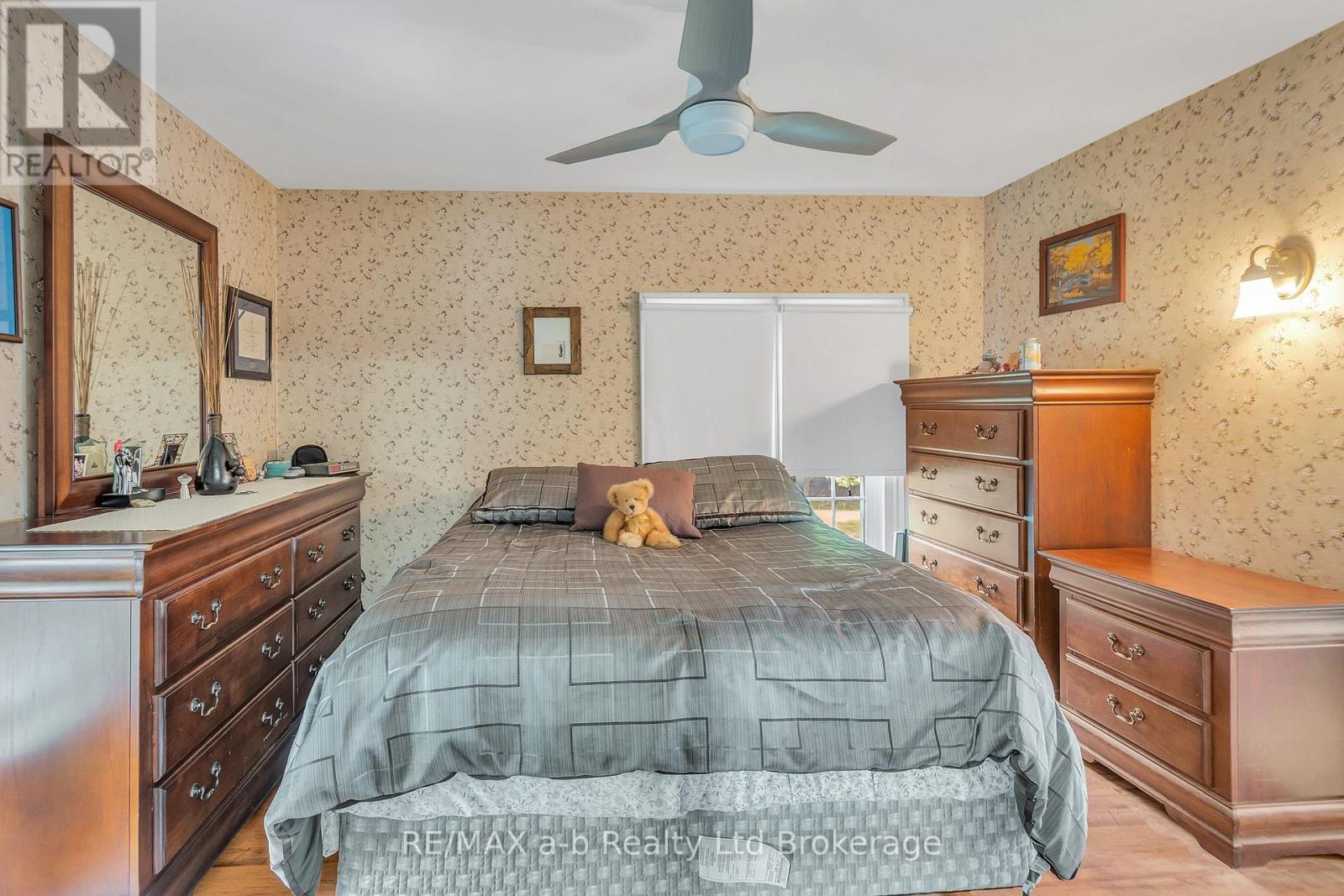 1813 Norfolk County 19 Road W, Norfolk (Vanessa), Ontario  N0E 1V0 - Photo 35 - X13687260