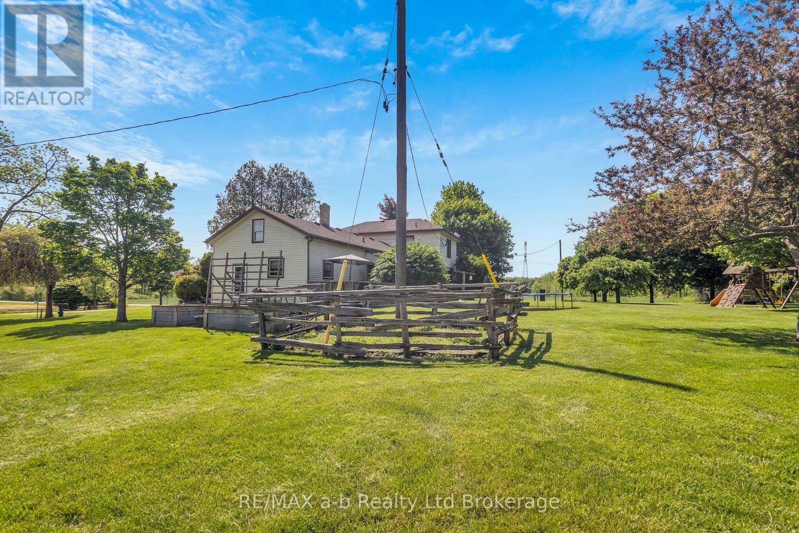 1813 Norfolk County 19 Road W, Norfolk (Vanessa), Ontario  N0E 1V0 - Photo 46 - X13687260