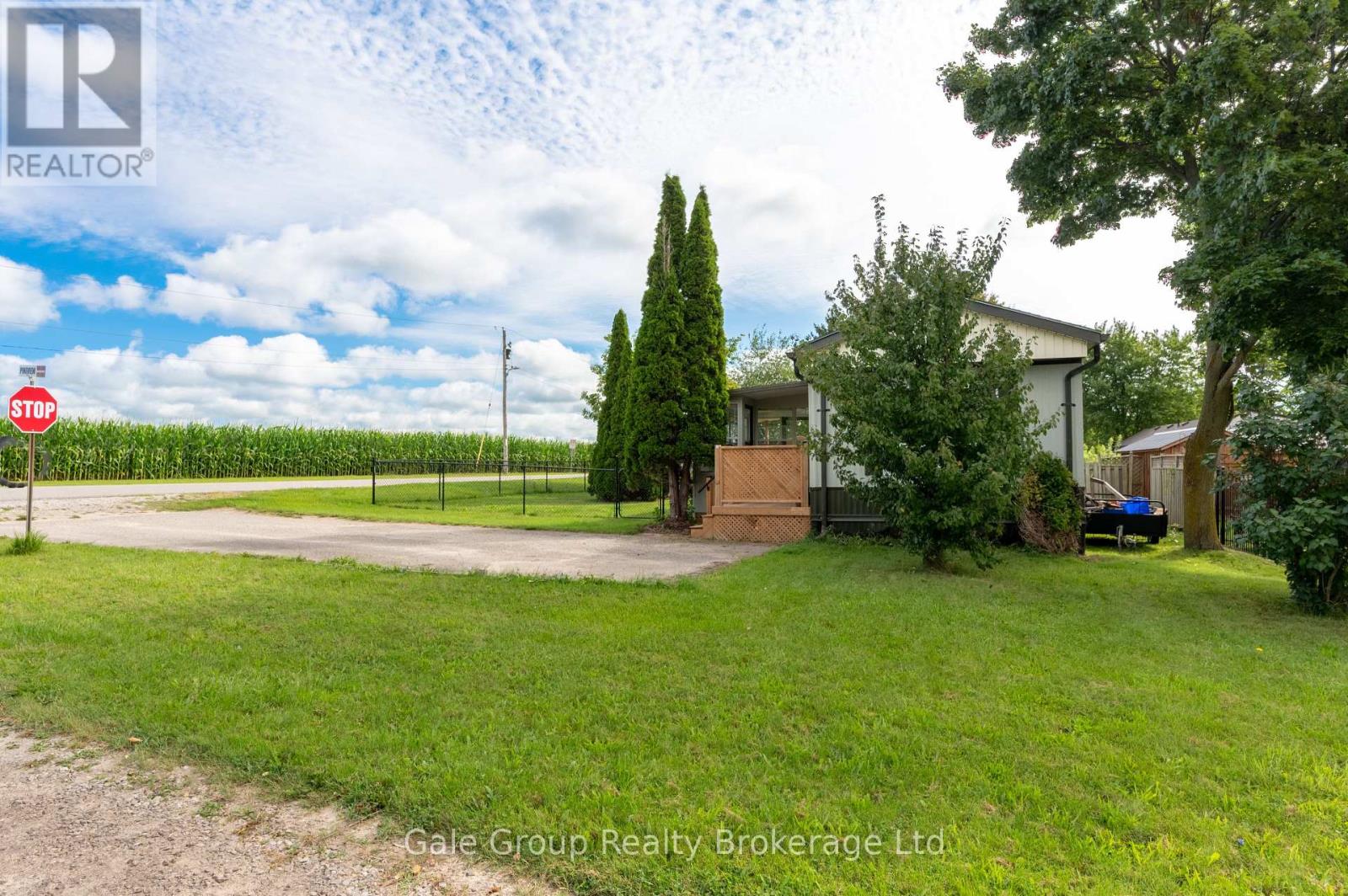 32 Pineview Ave Avenue, Malahide (Lyons), Ontario  N0L 2J0 - Photo 3 - X13687488