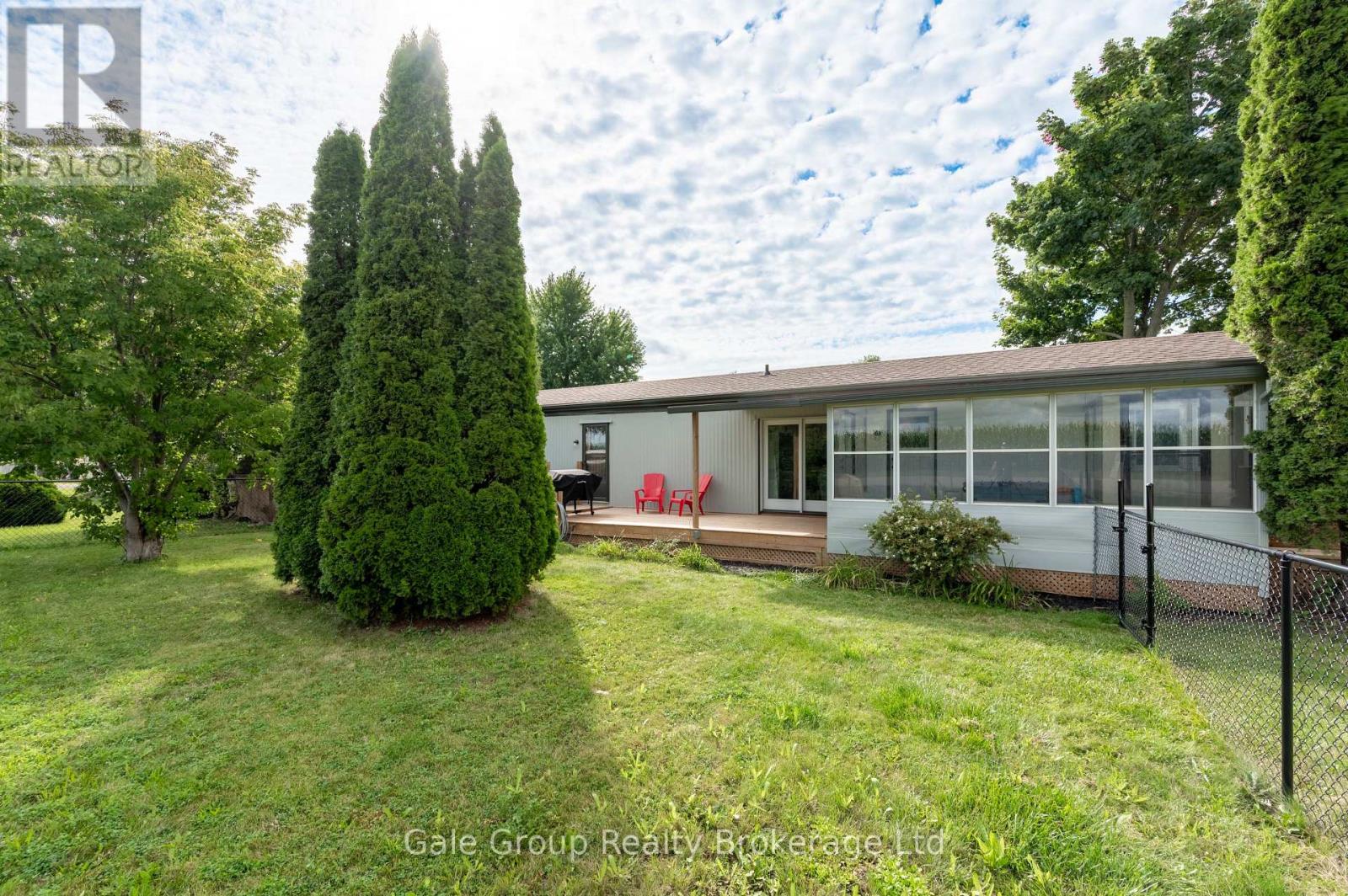 32 Pineview Ave Avenue, Malahide (Lyons), Ontario  N0L 2J0 - Photo 5 - X13687488