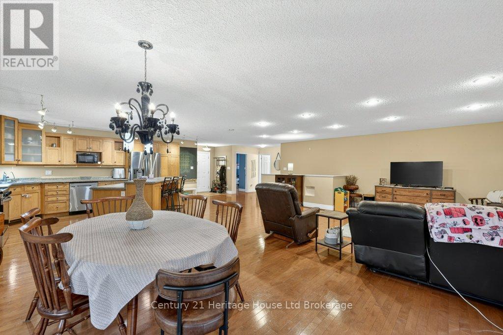 57 Wendy Calder Place, Woodstock (Woodstock - North), Ontario  N4T 1T4 - Photo 11 - X13688462