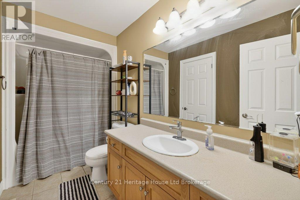 57 Wendy Calder Place, Woodstock (Woodstock - North), Ontario  N4T 1T4 - Photo 16 - X13688462