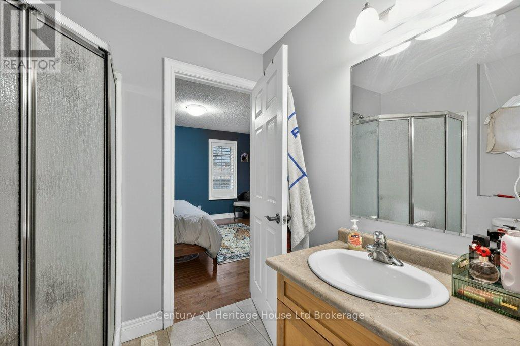 57 Wendy Calder Place, Woodstock (Woodstock - North), Ontario  N4T 1T4 - Photo 19 - X13688462
