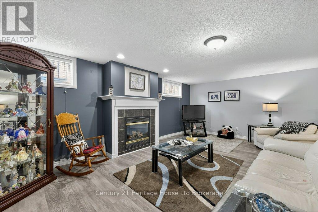 57 Wendy Calder Place, Woodstock (Woodstock - North), Ontario  N4T 1T4 - Photo 24 - X13688462