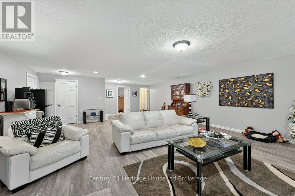 57 Wendy Calder Place, Woodstock (Woodstock - North), Ontario  N4T 1T4 - Photo 26 - X13688462