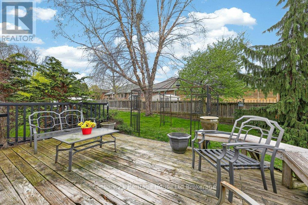 57 Wendy Calder Place, Woodstock (Woodstock - North), Ontario  N4T 1T4 - Photo 34 - X13688462