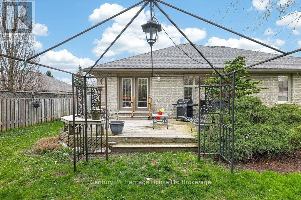 57 Wendy Calder Place, Woodstock (Woodstock - North), Ontario  N4T 1T4 - Photo 37 - X13688462