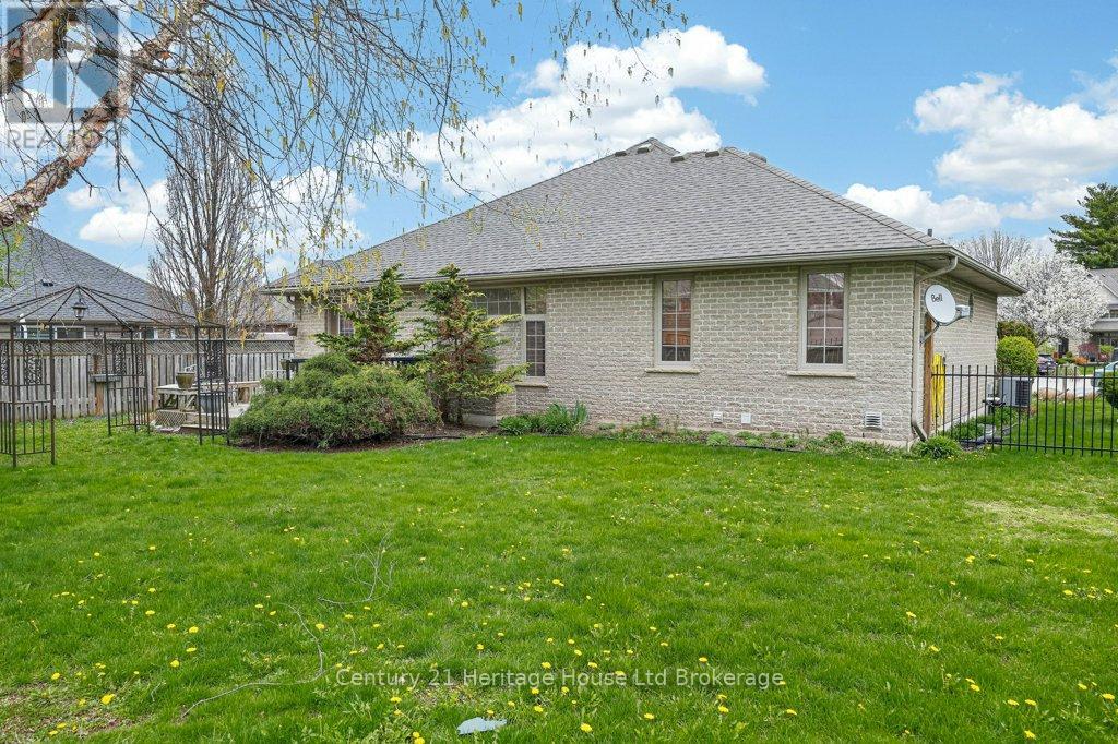 57 Wendy Calder Place, Woodstock (Woodstock - North), Ontario  N4T 1T4 - Photo 40 - X13688462