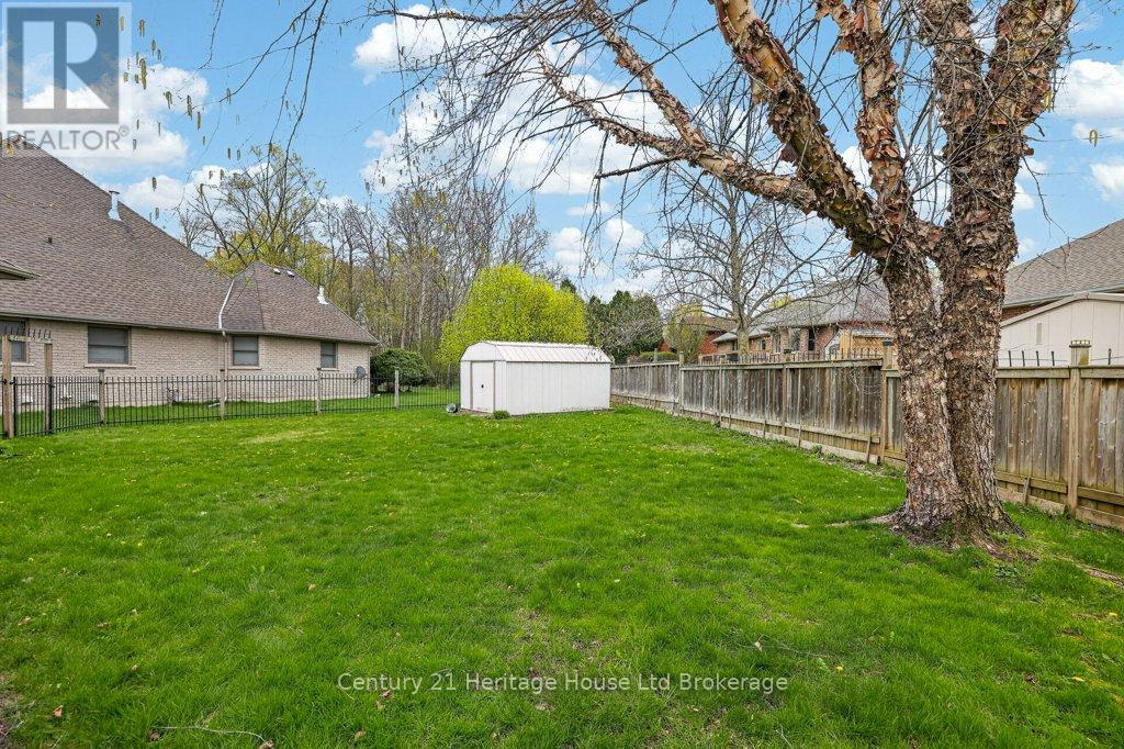 57 Wendy Calder Place, Woodstock (Woodstock - North), Ontario  N4T 1T4 - Photo 43 - X13688462