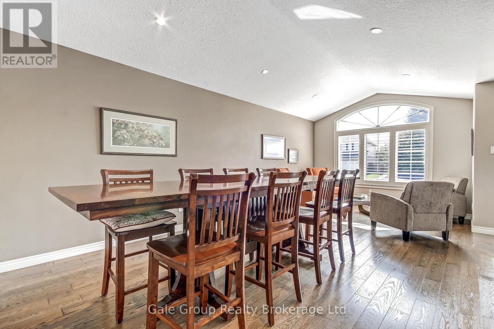 402 Fairway Road, Woodstock (Woodstock - North), Ontario  N4T 0E1 - Photo 6 - X13690698