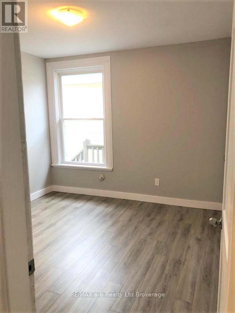 2 - 44 Stanley Street, London South (South F), Ontario  N6C 1B1 - Photo 4 - X13692670
