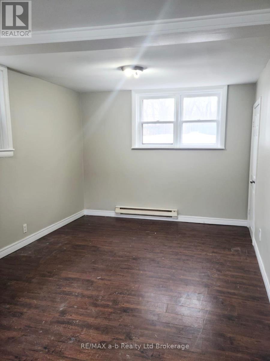 3 - 44 Stanley Street, London South (South F), Ontario  N6C 1B1 - Photo 4 - X13692814
