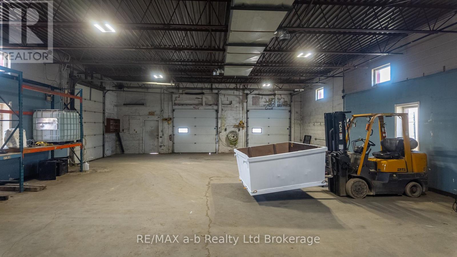 1015 Hargrieve Road, London South (South Z), Ontario  N6E 1P6 - Photo 3 - X13694500