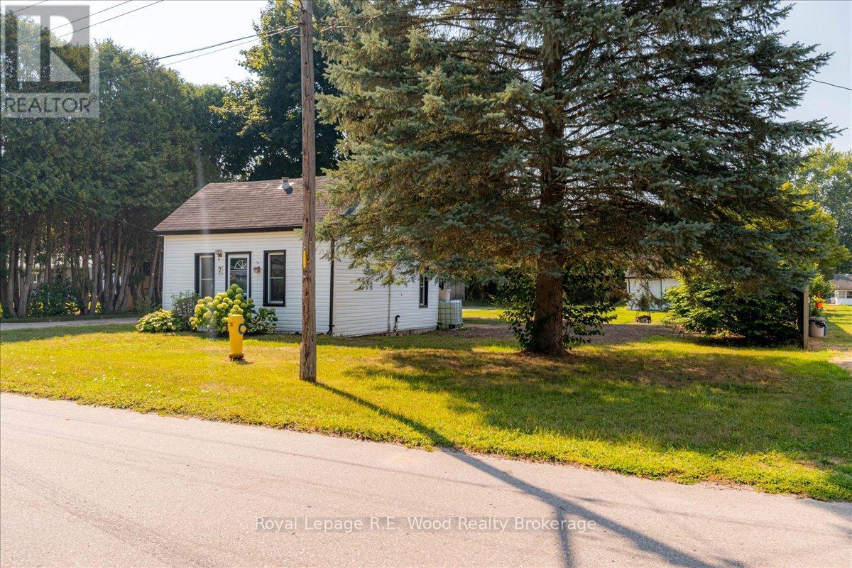 7 Mill Street W, Norwich (Otterville), Ontario  N0J 1R0 - Photo 4 - X13695612