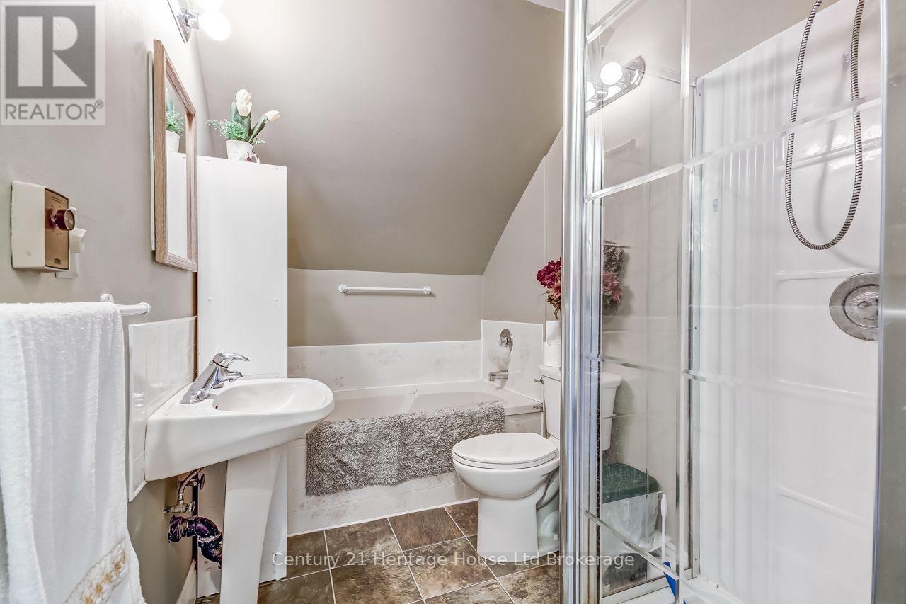 166 Dundas Street W, Zorra (Thamesford), Ontario  N0M 2M0 - Photo 13 - X13697104