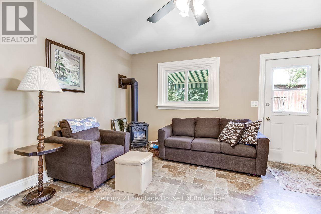 166 Dundas Street W, Zorra (Thamesford), Ontario  N0M 2M0 - Photo 7 - X13697104