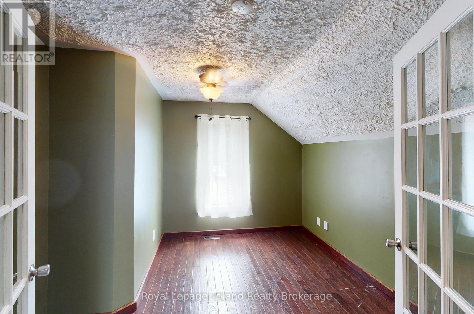 16 Broadway Street, Woodstock (Woodstock - South), Ontario  N4S 2Z9 - Photo 13 - X13697458