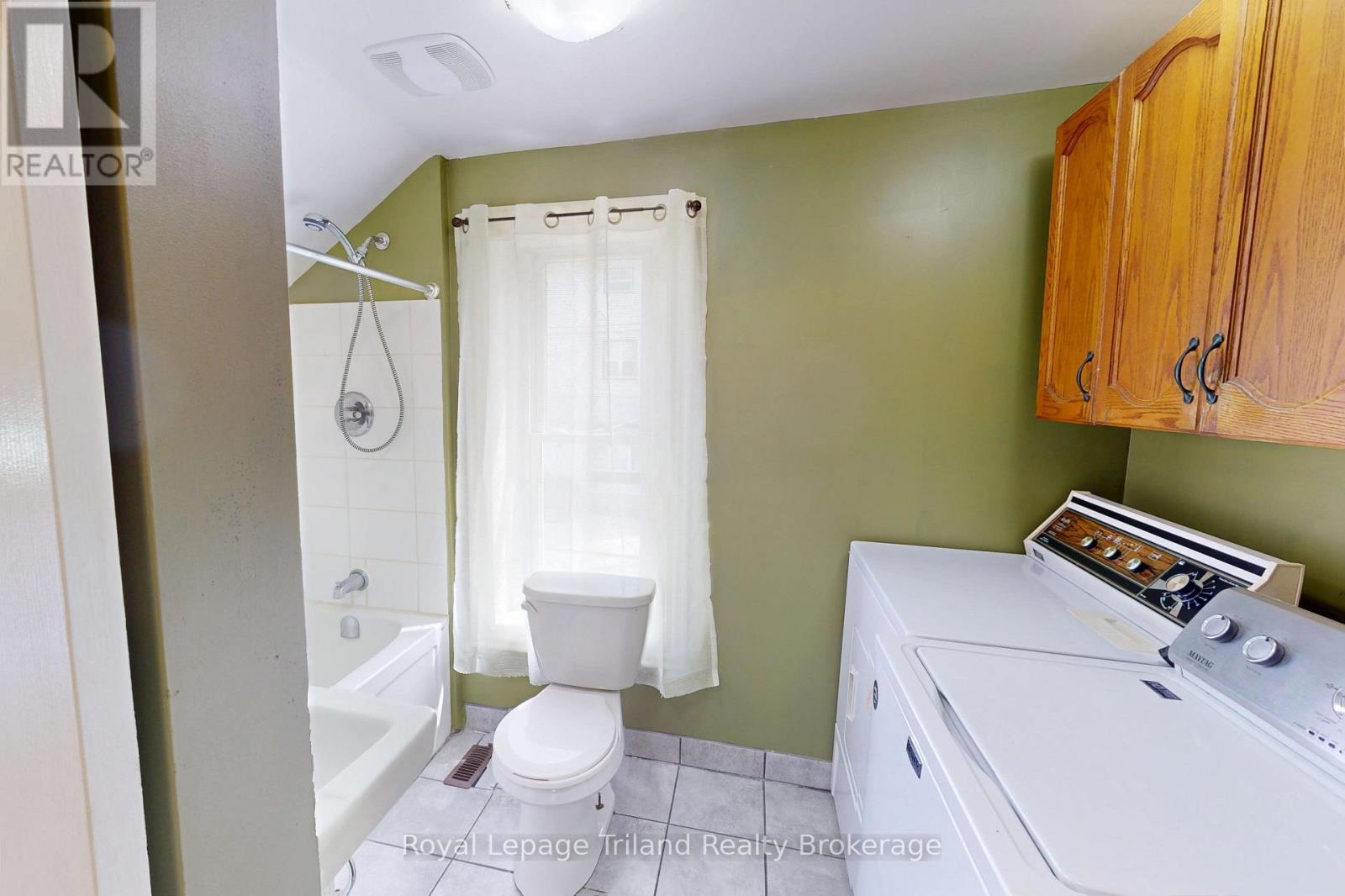 16 Broadway Street, Woodstock (Woodstock - South), Ontario  N4S 2Z9 - Photo 15 - X13697458