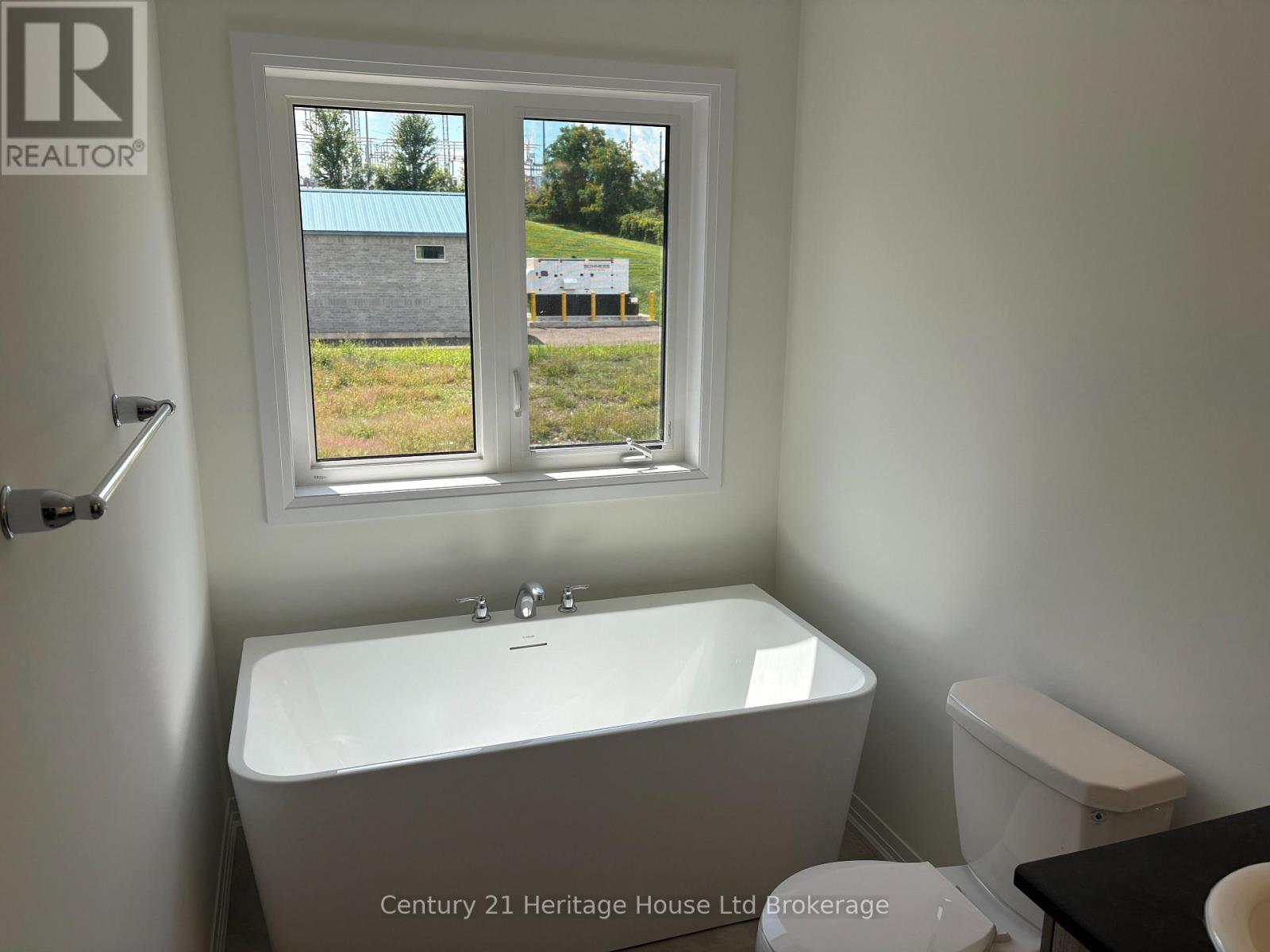 462 Jack Wilford Way, Woodstock (Woodstock - South), Ontario  N4S 0G4 - Photo 18 - X13697988