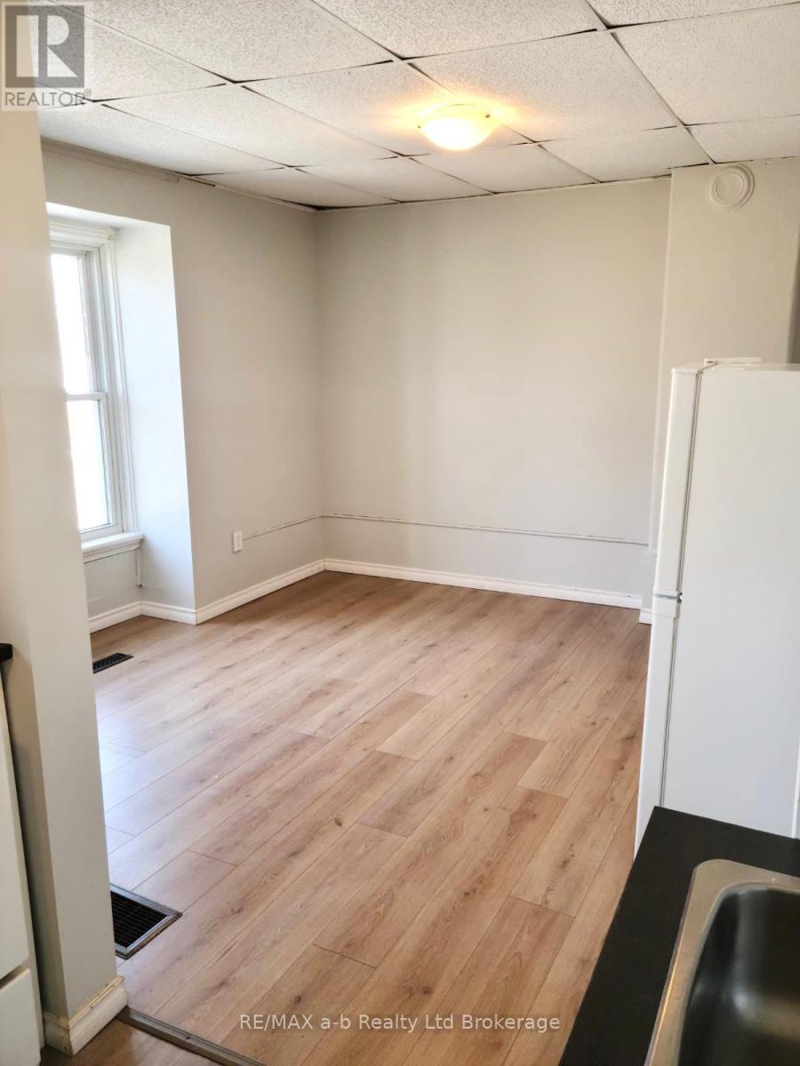 2 - 26 Stanley Street, London South (South F), Ontario  N6C 1B1 - Photo 2 - X13698640