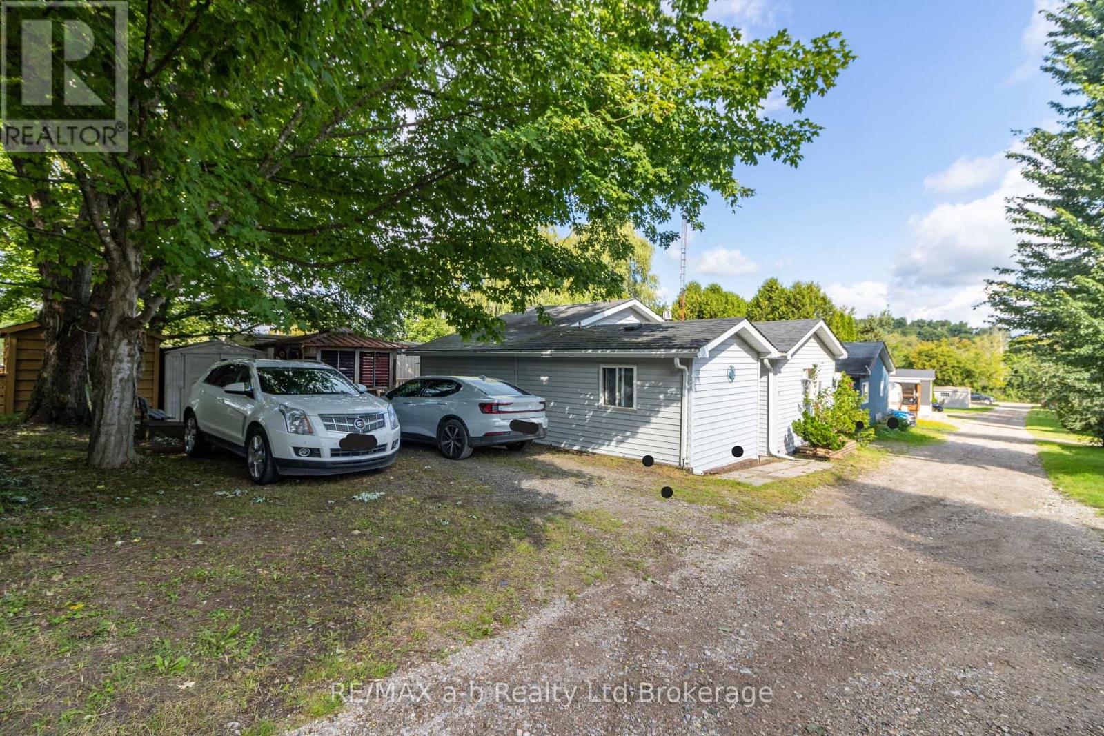 596101 Highway 59     18 Tropicana Crescent, East Zorra-Tavistock (Hidden Valley), Ontario  N4S 7W1 - Photo 2 - X13700972