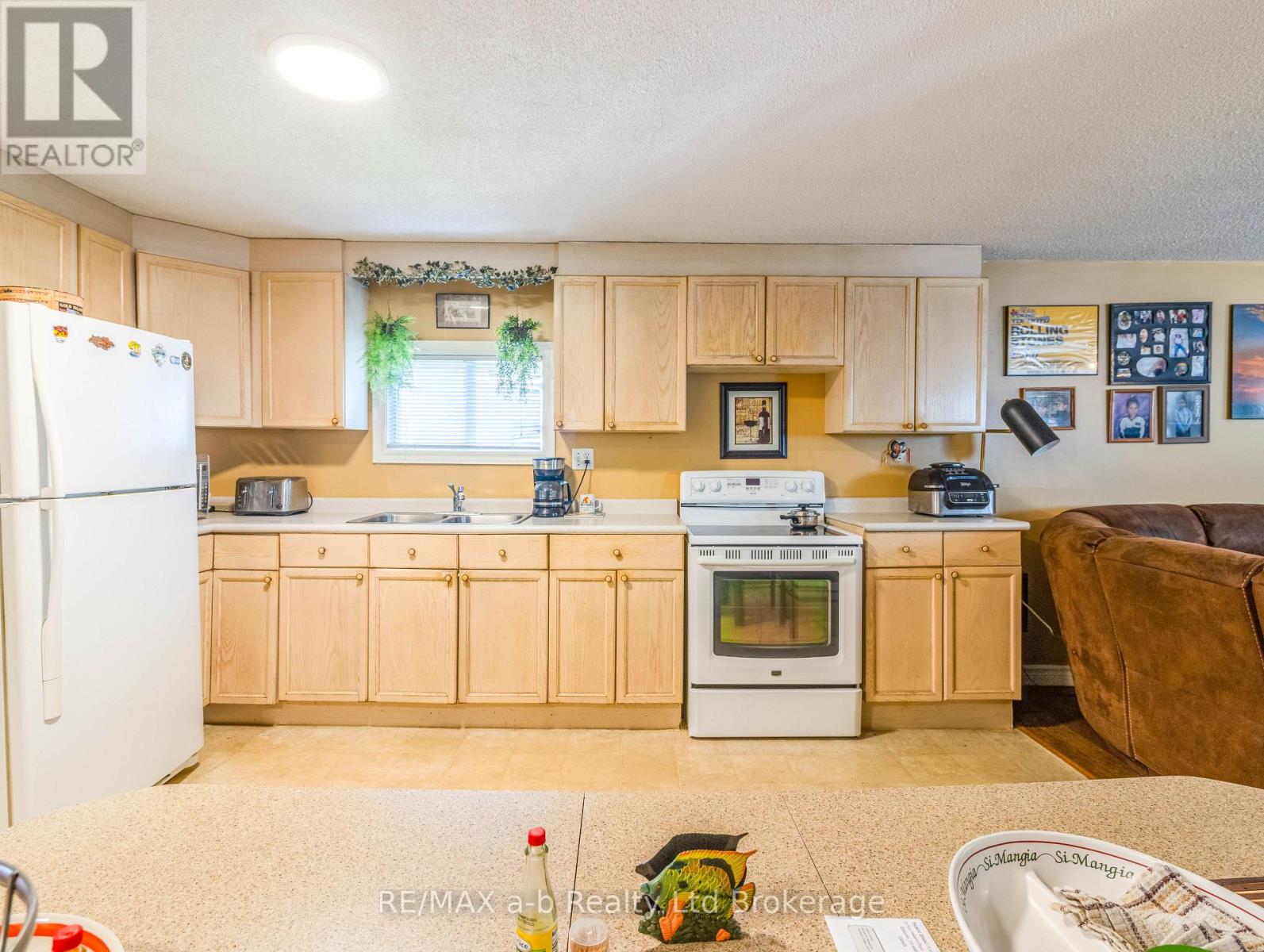 596101 Highway 59     18 Tropicana Crescent, East Zorra-Tavistock (Hidden Valley), Ontario  N4S 7W1 - Photo 7 - X13700972