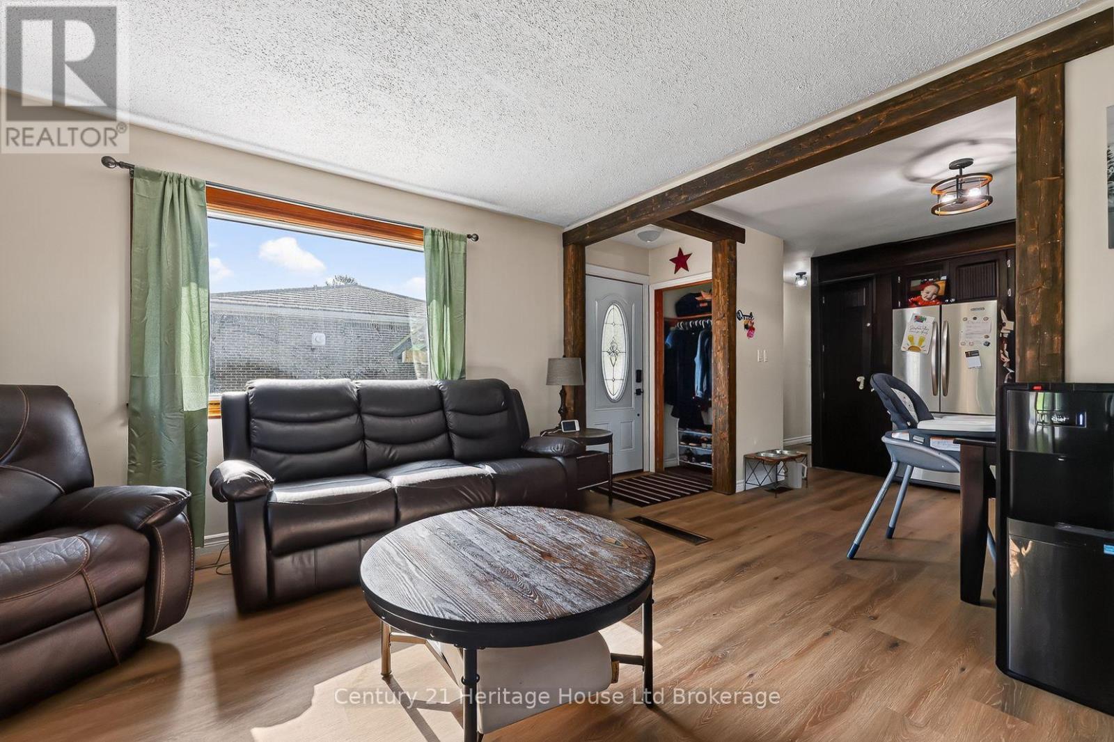 1037 Warwick Street, Woodstock (Woodstock - North), Ontario  N4S 4S3 - Photo 10 - X13702250