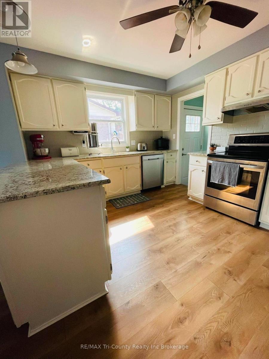 173 Carroll Street W, Strathroy-Caradoc (Sw), Ontario  N7G 3P8 - Photo 14 - X13703032